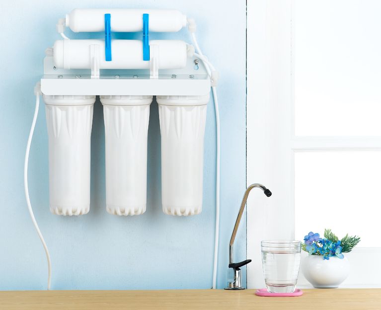 15964512 - home water filter to purify your drinking water